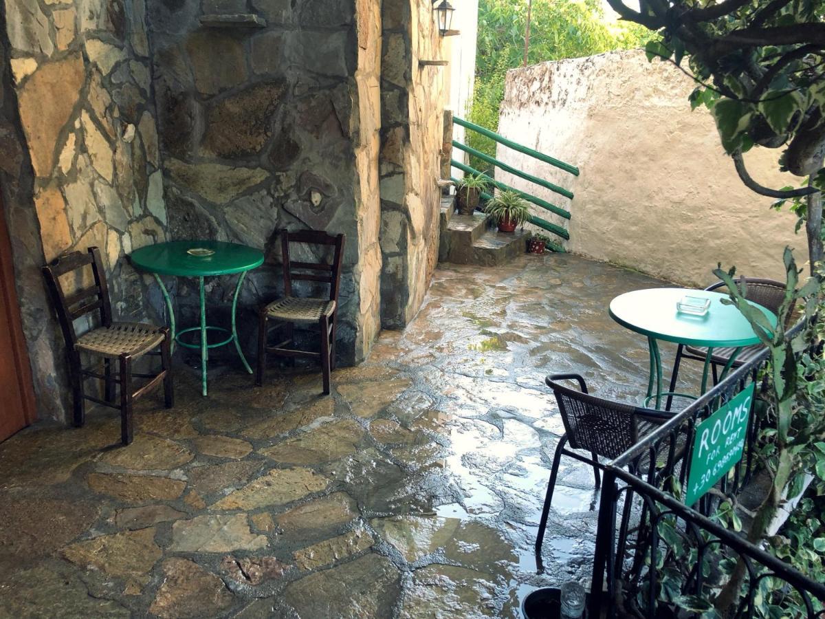 Apartamento Yard Astirákion Exterior foto